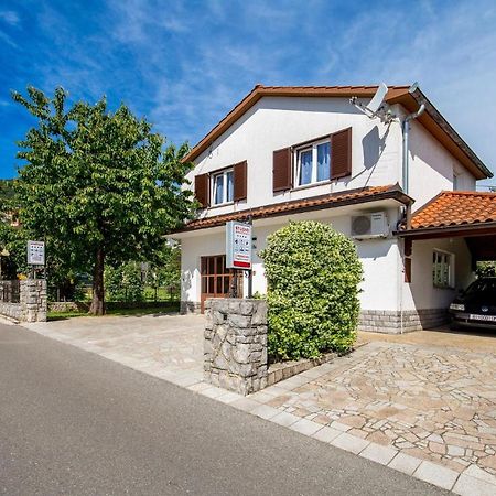 Nice Apartment In Rukavac With Kitchen エクステリア 写真