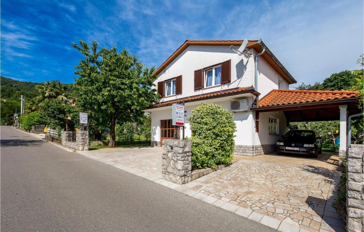 Nice Apartment In Rukavac With Kitchen エクステリア 写真